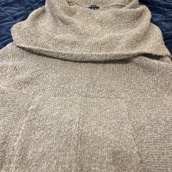 L.L Bean off the shoulder sweater with pocket - Picture 3 of 4